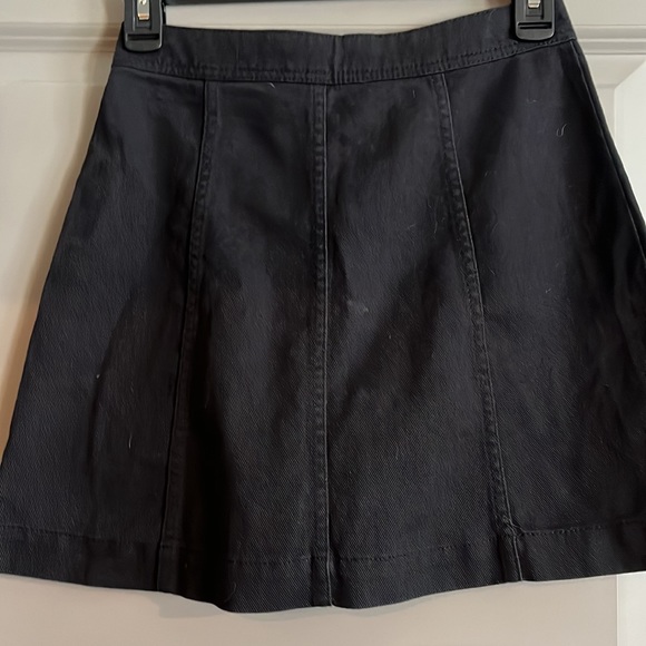 H & M Black Denim Mini Skirt with Buttons-Size 2 - Picture 4 of 5